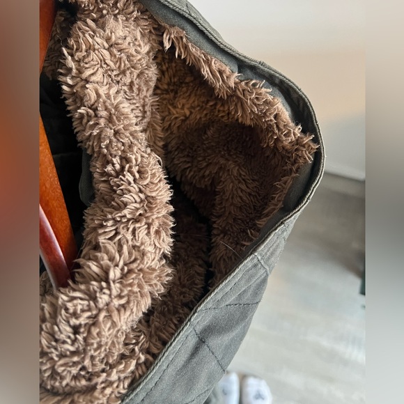 Only small army green lined jacket - Picture 4 of 5